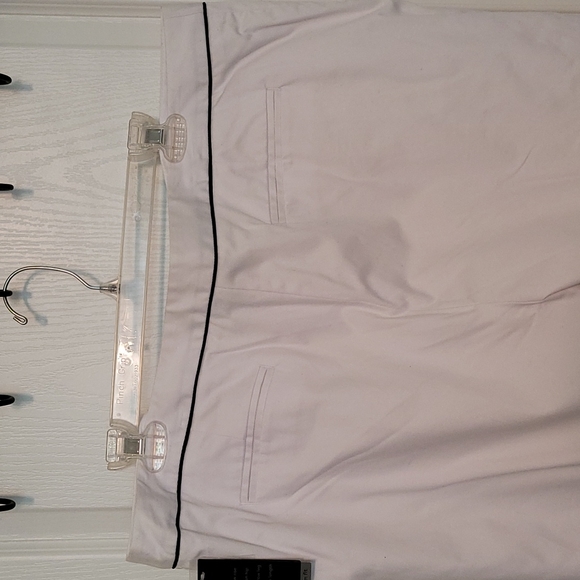 White Capri Length - Picture 4 of 6